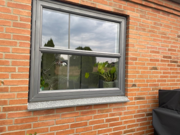 udskiftning af udvendige fuger omkring vinduer/dører