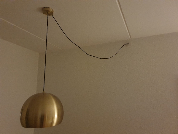 Fjern to loftslamper