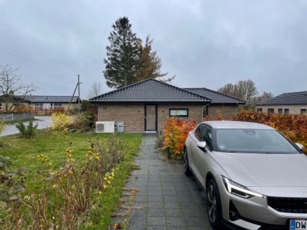 Hjælp til havepleje - ukrudt mellem fliser, i bede mv.