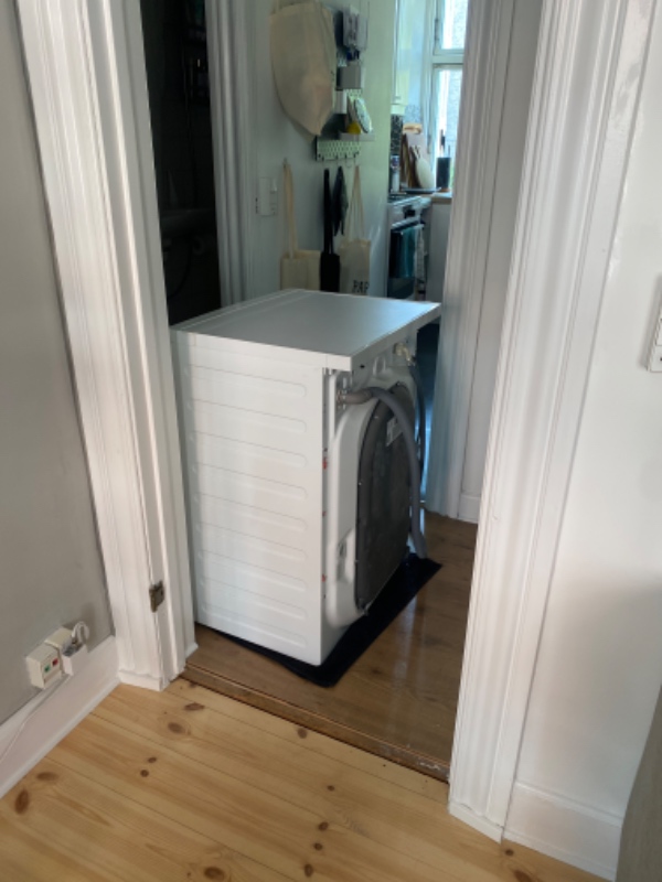 Afhentning af vaskemaskine.