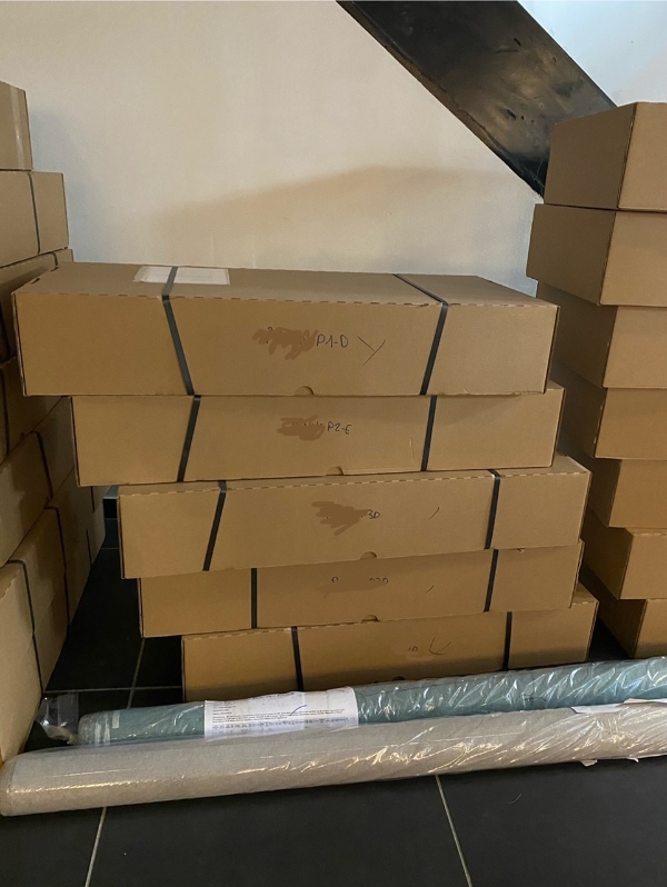 Afhentning og opbæring af kasser