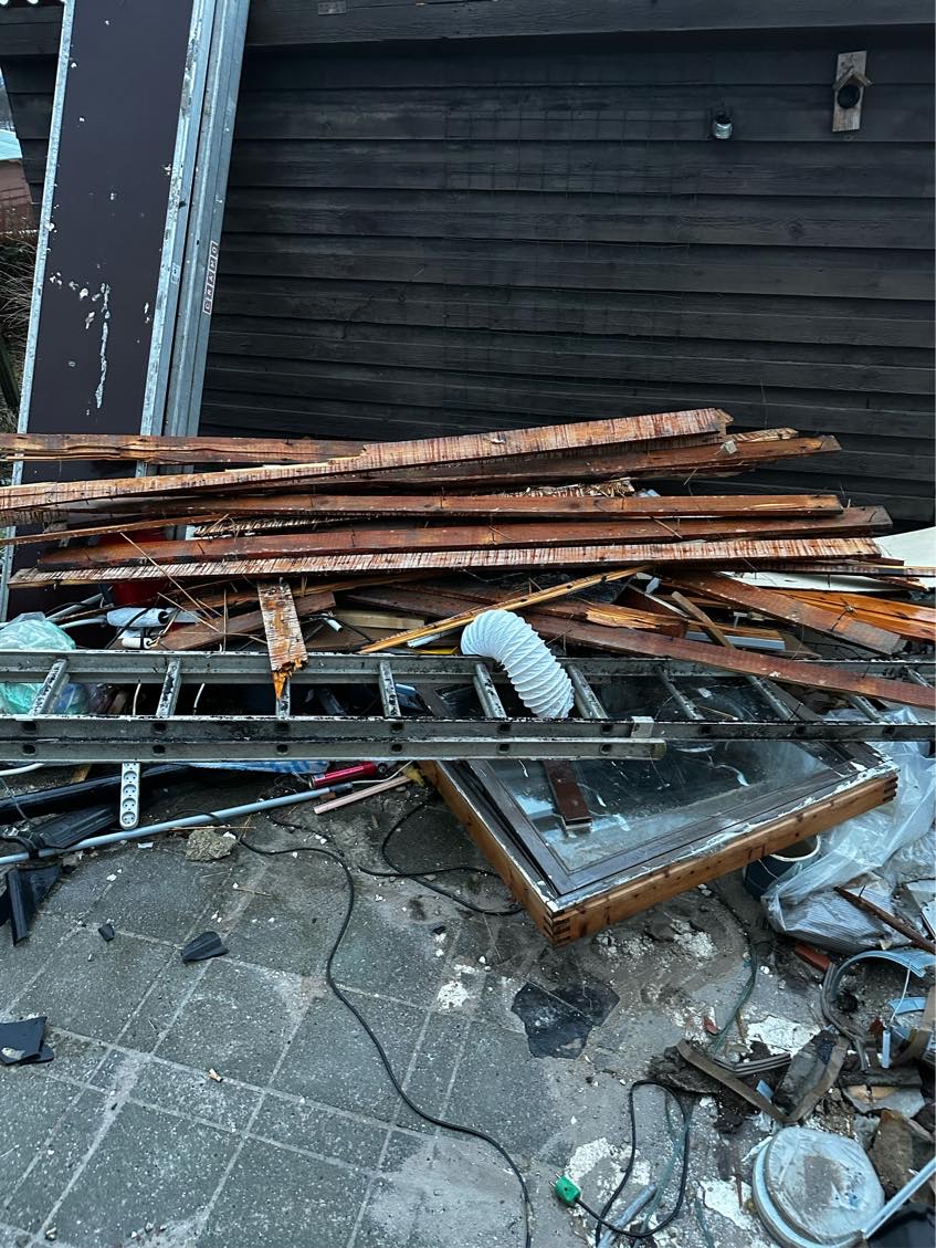 Afhentning af renoverings og byggeaffald