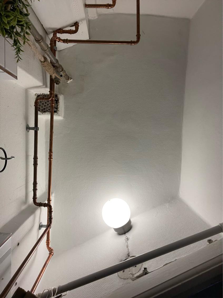 Nedsænket loft badeværelse