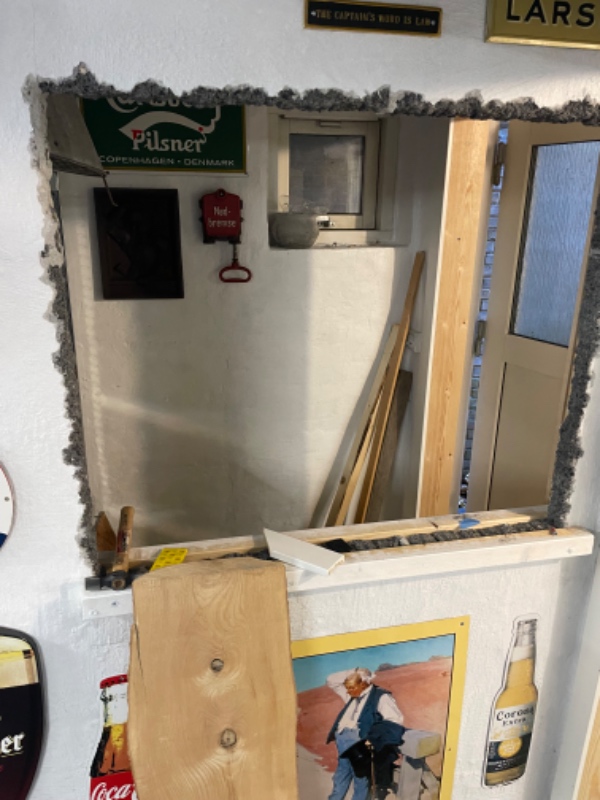 Ny ekstra elgruppe ved siden af eksisterende samt 6 dobbeltkontakter i kælder.