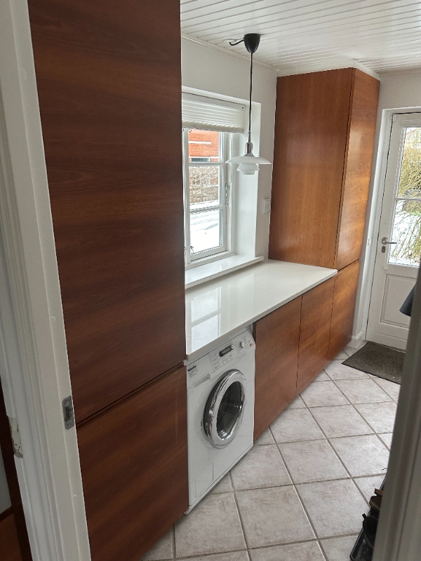 Køkkenrenovering + lakering af Montana reoler