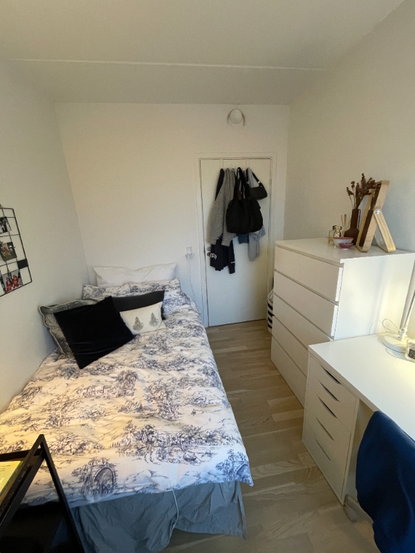 Flytte møbler fra 7kvm værelse på Amager til Østerbo