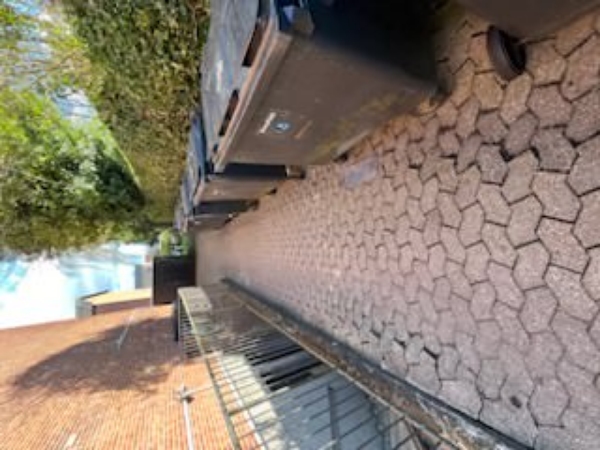 Omlegring af fliser efter lifttryk